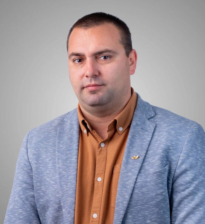 Антон Георгиев - ИМОТИ ПРЕМИЕР - Агенция за недвижими имоти