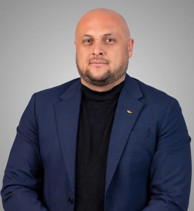 Евгени Русков - ИМОТИ ПРЕМИЕР - Агенция за недвижими имоти