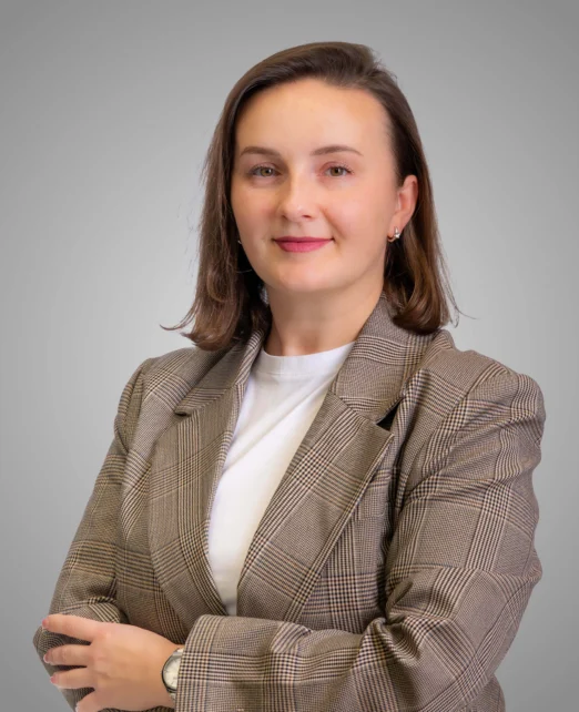 Ирина Акимова - ИМОТИ ПРЕМИЕР - Агенция за недвижими имоти