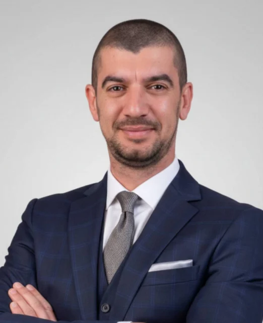 Петър Петров - ИМОТИ ПРЕМИЕР - Агенция за недвижими имоти